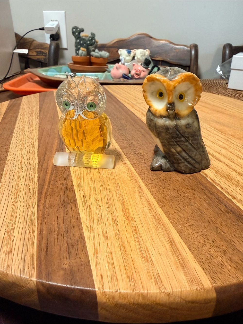 Two Cute Owls Crystal And Hand Carved Alabaster